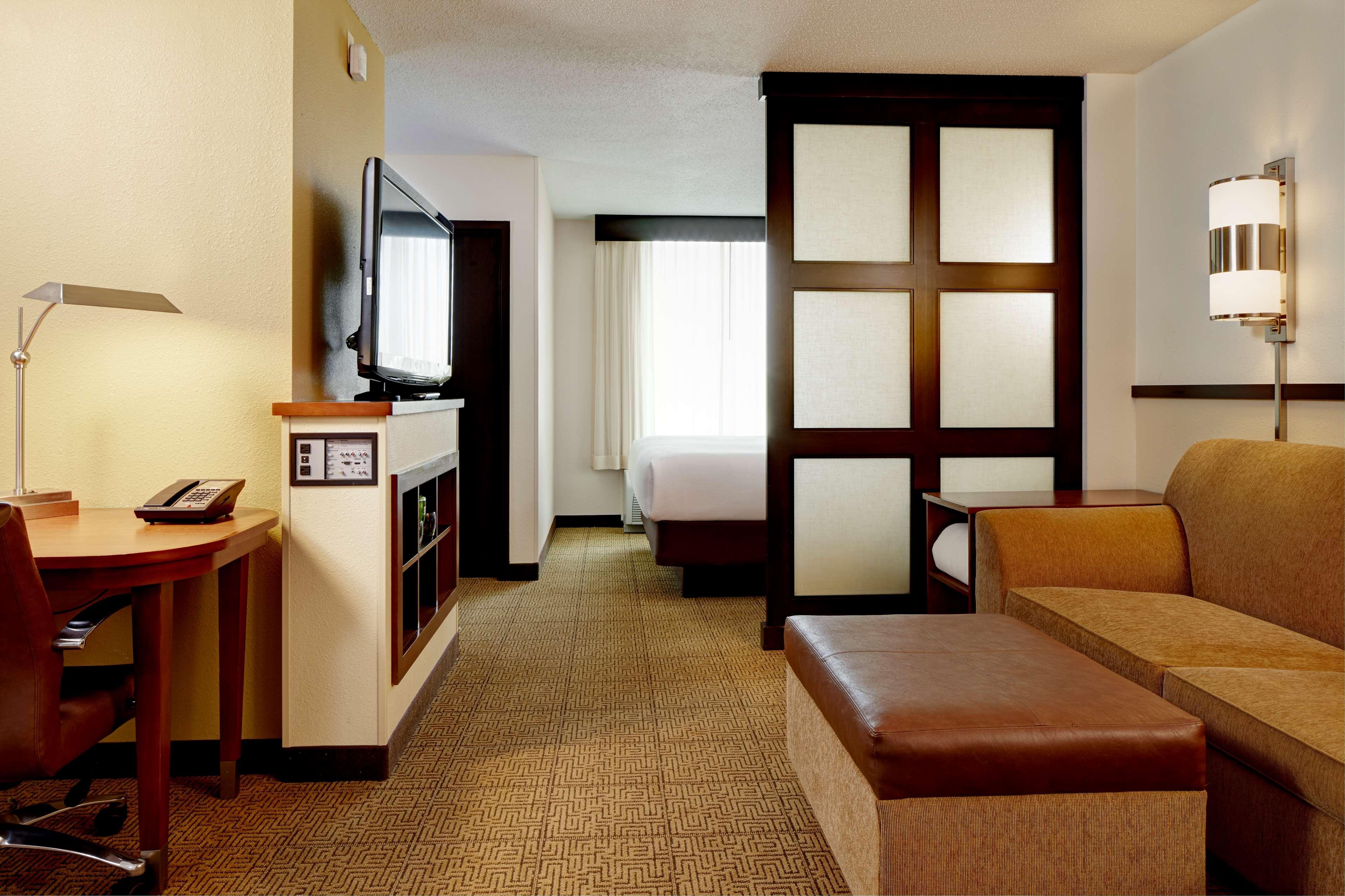 Hyatt Place Savannah Airport Exterior photo